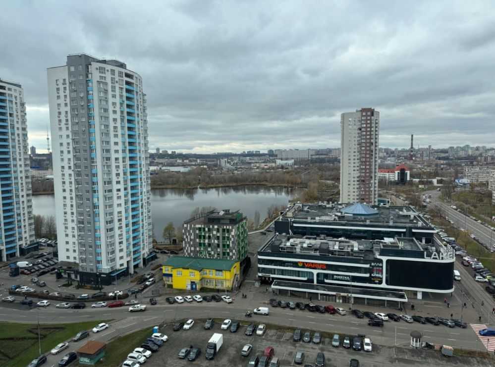 Продажа 4-комнатной квартиры 237.9 м², Оболонский просп., 6а