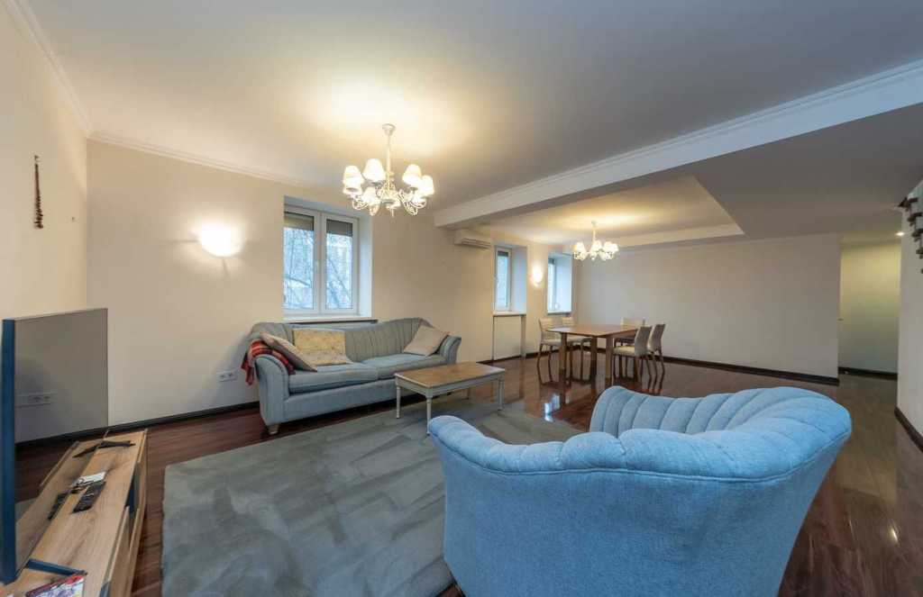 Оренда 5-кімнатної квартири 230 м², Ярославів Вал вул., 11