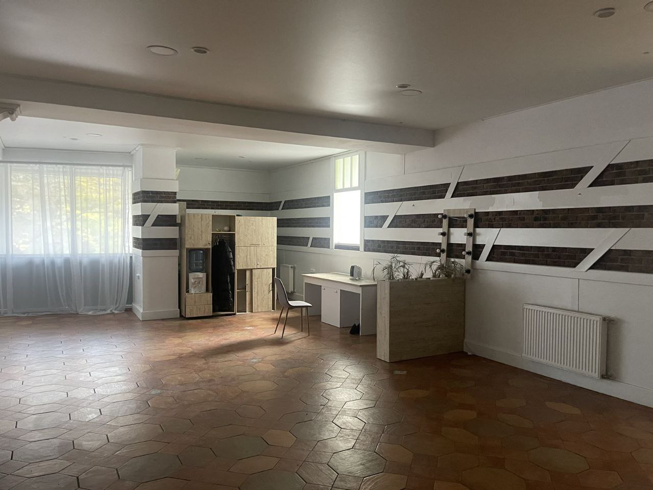 Продаж приміщення вільного призначення 681 м², Гагаріна просп.