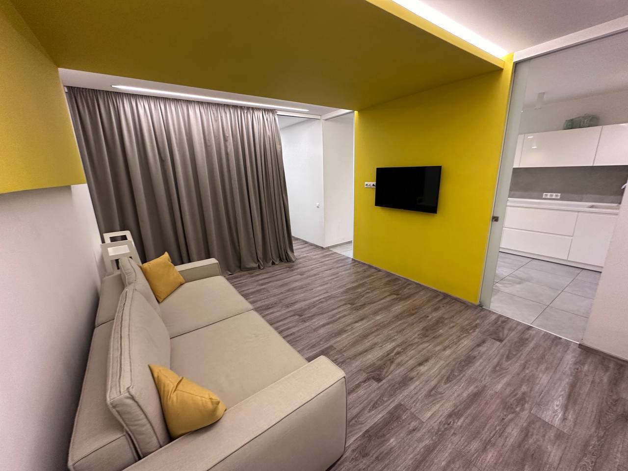 Оренда 2-кімнатної квартири 60 м², Набережна Перемоги вул.