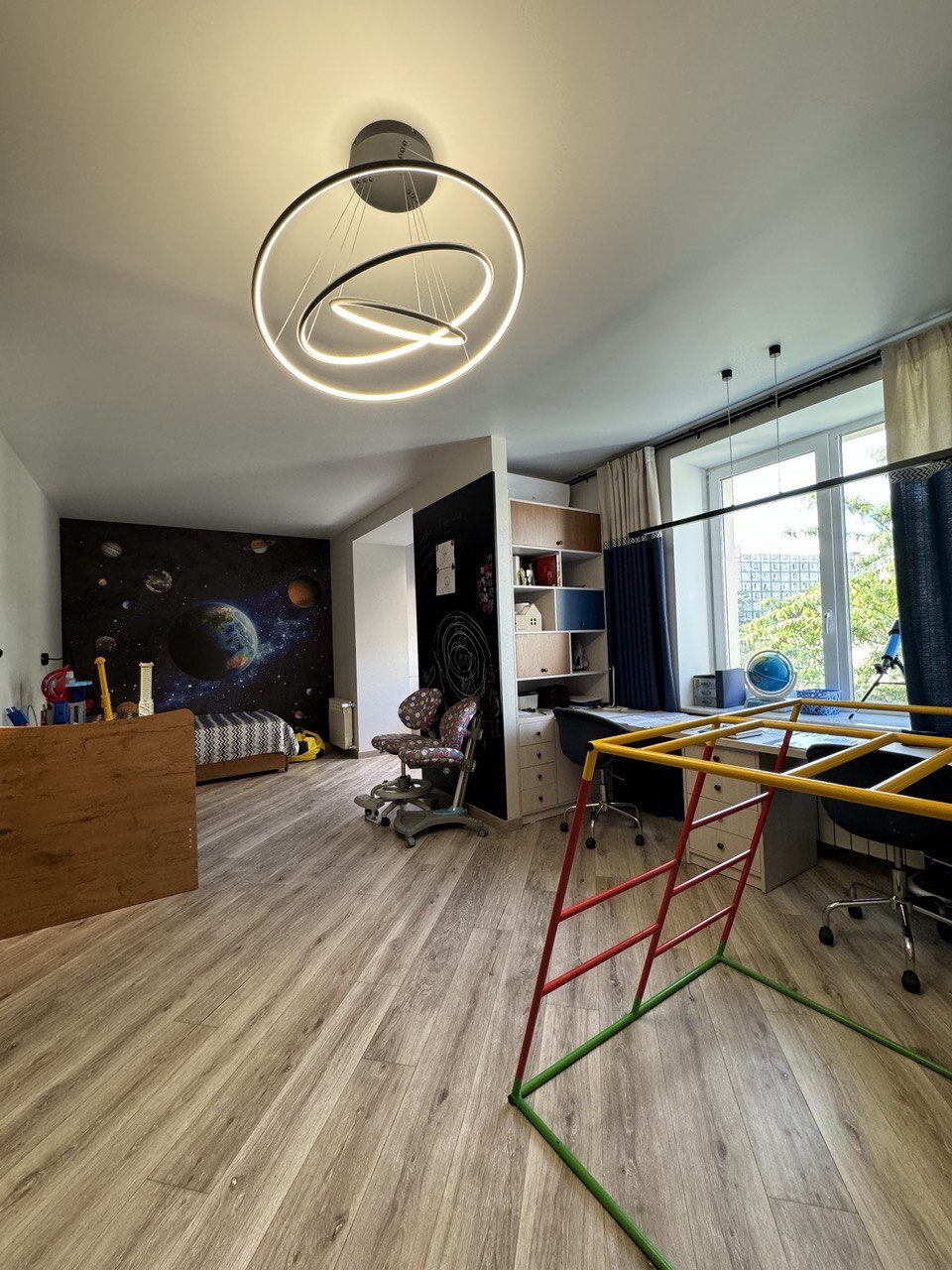 Продажа 3-комнатной квартиры 140 м², Леси Украинки ул.