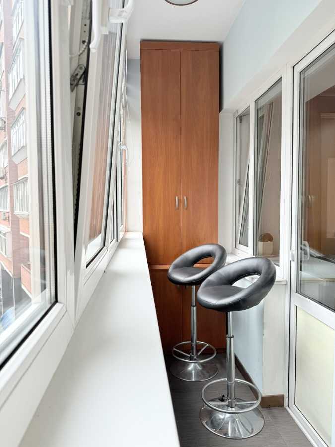 Продажа 2-комнатной квартиры 76 м², Вячеслава Черновола ул., 25