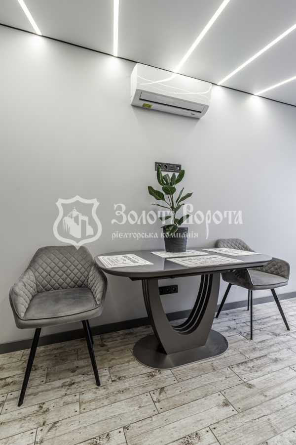 Продаж 1-кімнатної квартири 56.5 м², Митрополита Василя Липковського вул., Липківського, 37в