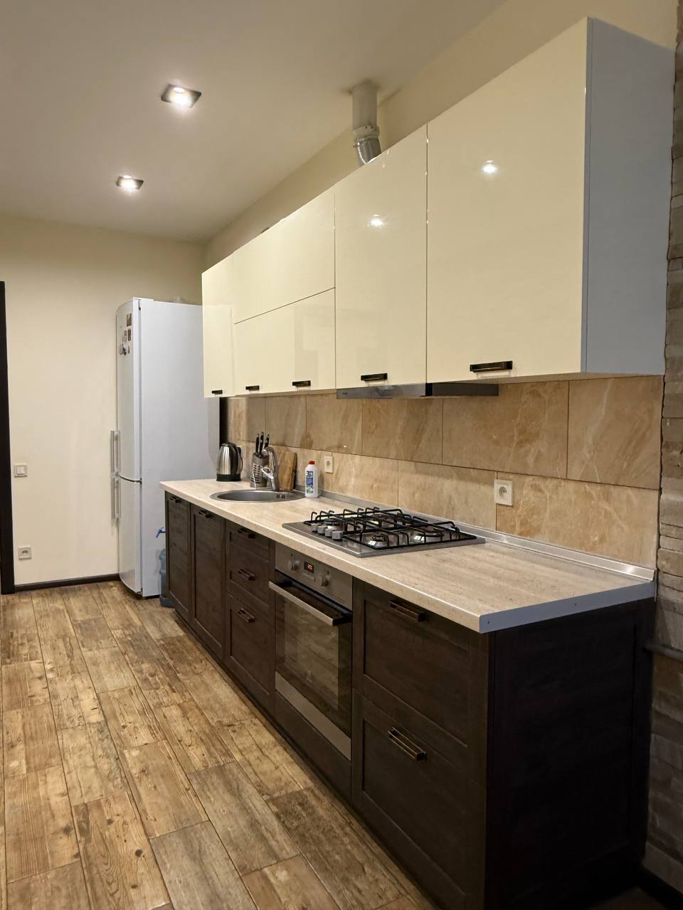 Оренда 2-кімнатної квартири 48 м², Євпаторійська вул.