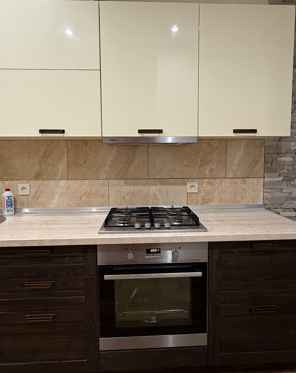 Оренда 2-кімнатної квартири 48 м², Євпаторійська вул.