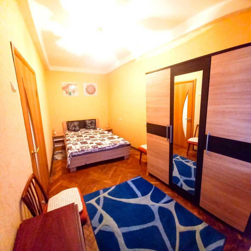 Оренда 2-кімнатної квартири 48 м², Волинська вул., 8