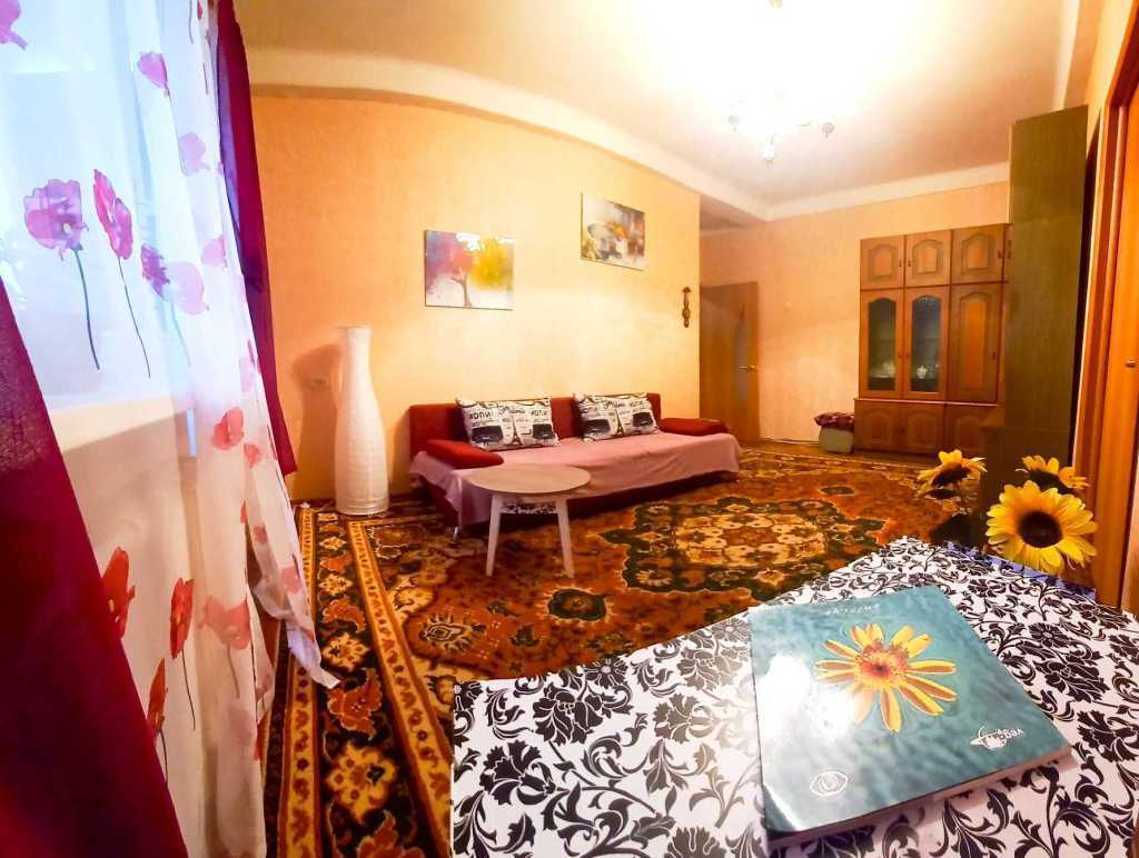 Оренда 2-кімнатної квартири 48 м², Волинська вул., 8