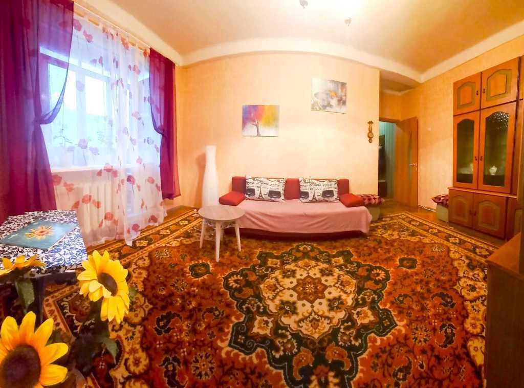 Оренда 2-кімнатної квартири 48 м², Волинська вул., 8