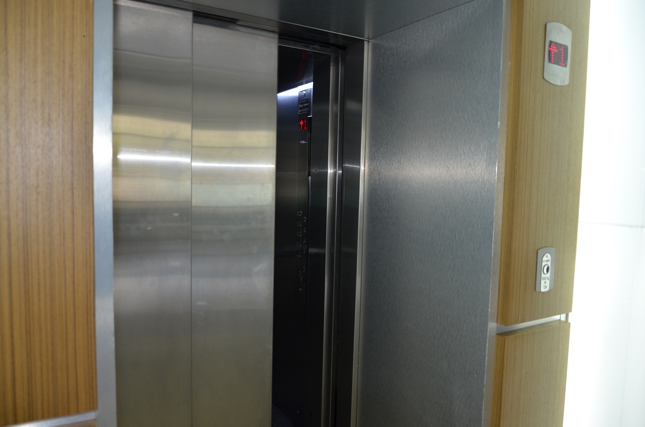 Аренда офиса 9000 м², Героев Харькова просп., 179Б