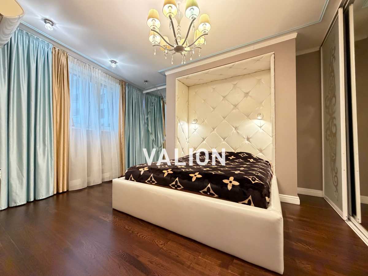 Продажа 2-комнатной квартиры 75 м², Танковая, 4г