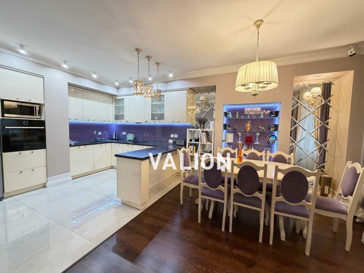 Продажа 2-комнатной квартиры 75 м², Танковая, 4г