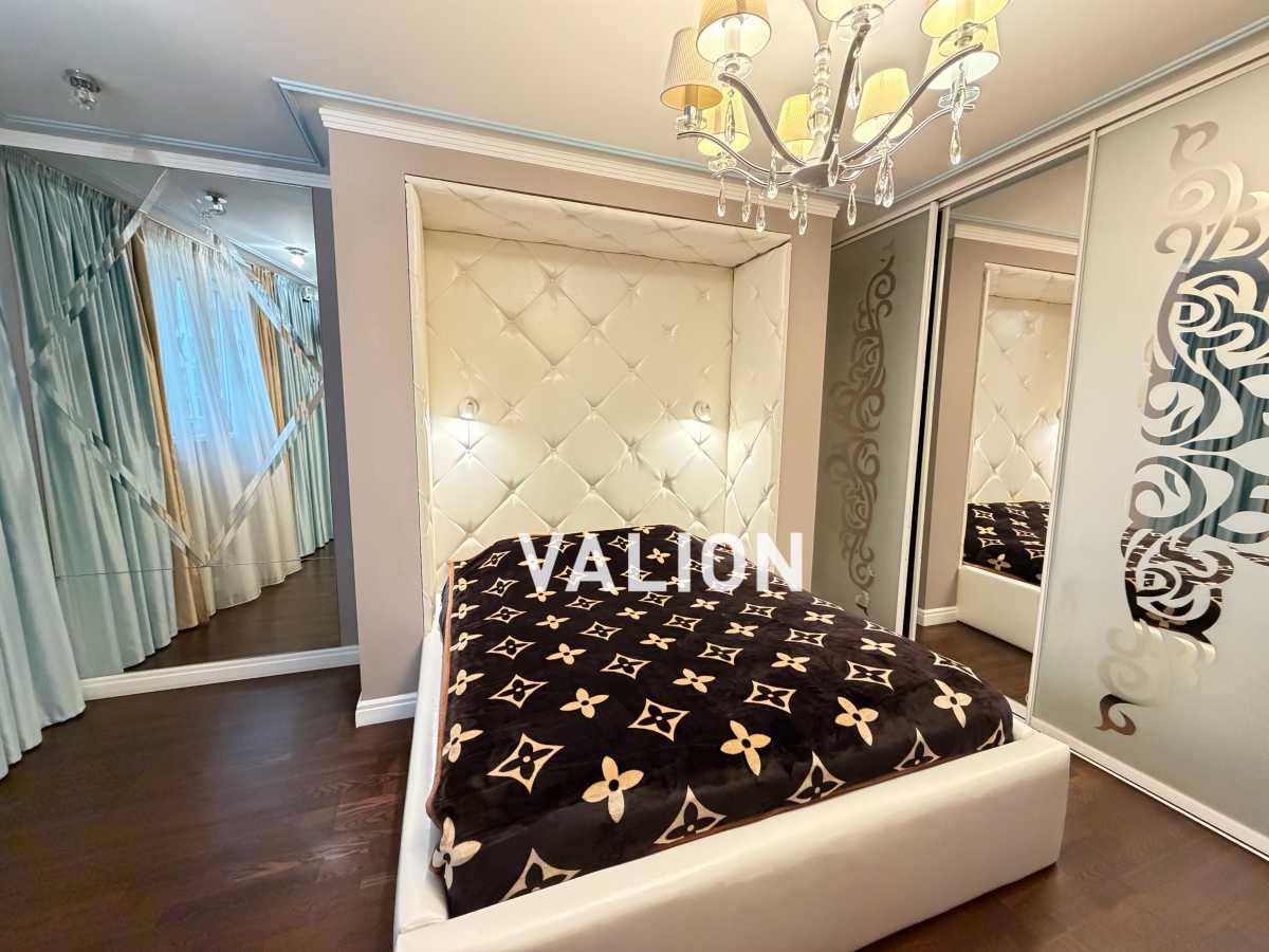 Продажа 2-комнатной квартиры 75 м², Танковая, 4г