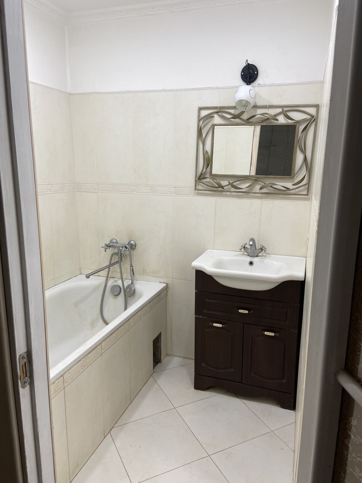 Продажа 3-комнатной квартиры 68.4 м², Петра Радченко ул.