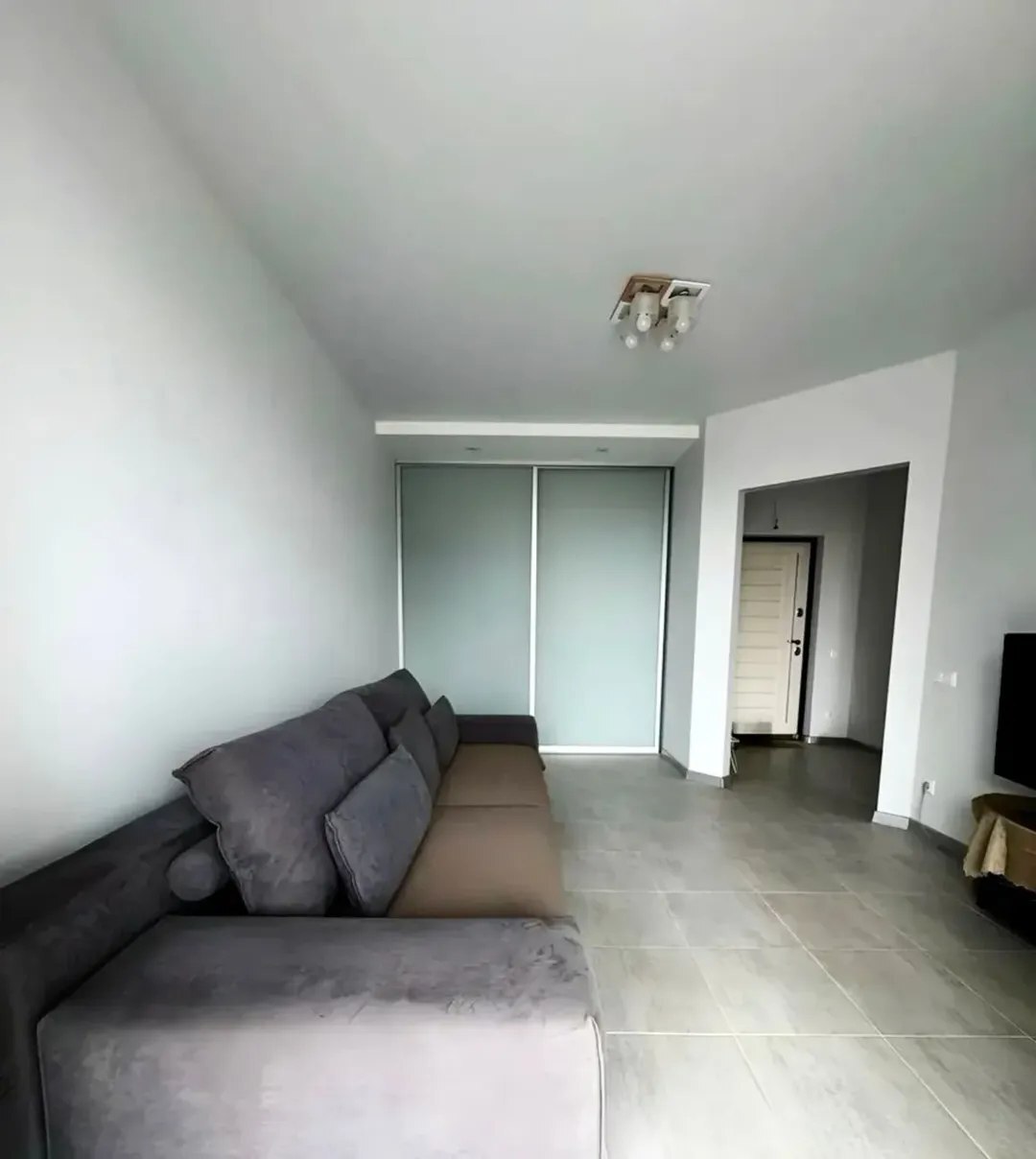 Продаж 1-кімнатної квартири 44 м², Володимира Антоновича вул.