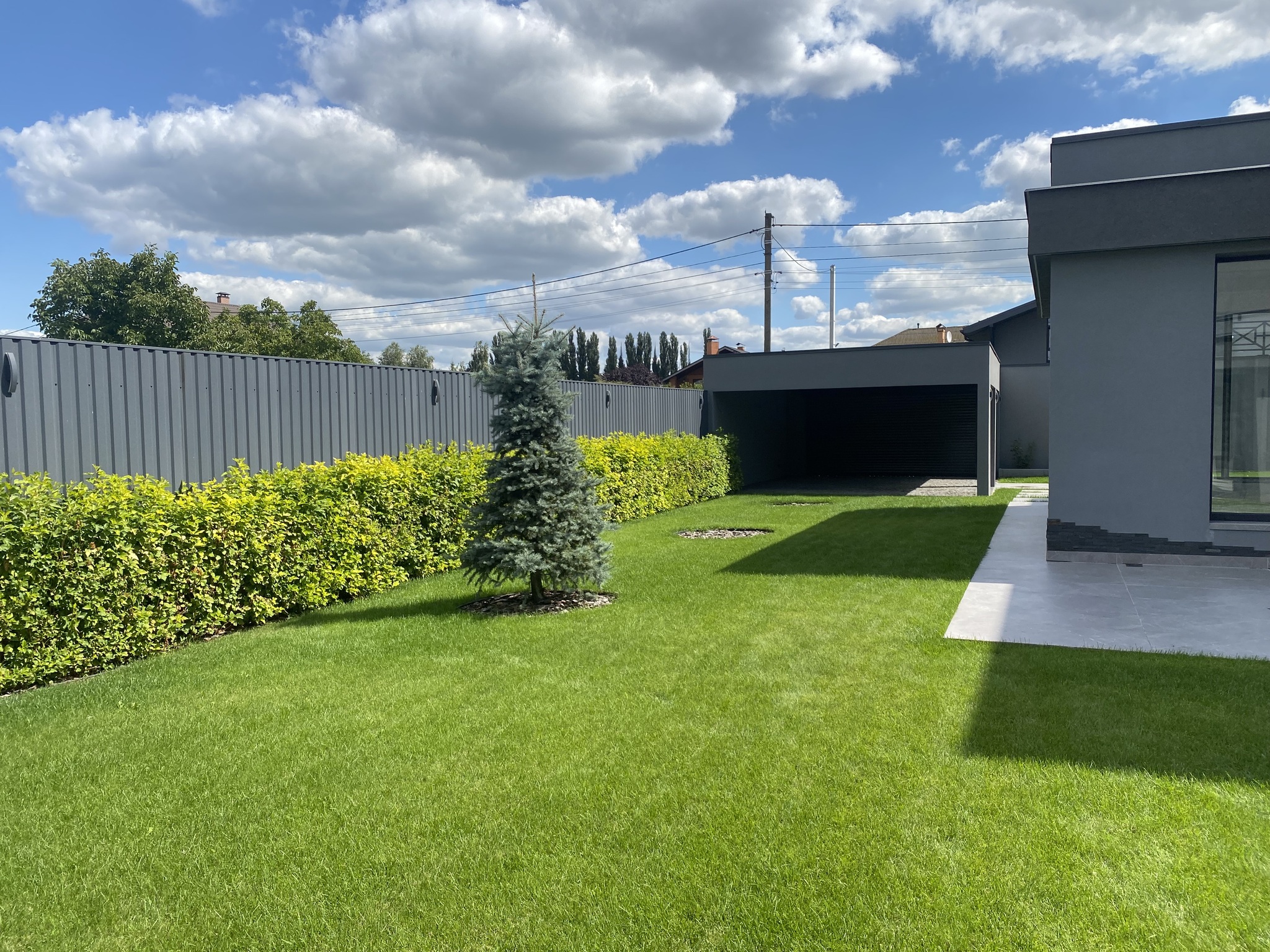 Продаж котеджу 372 м²