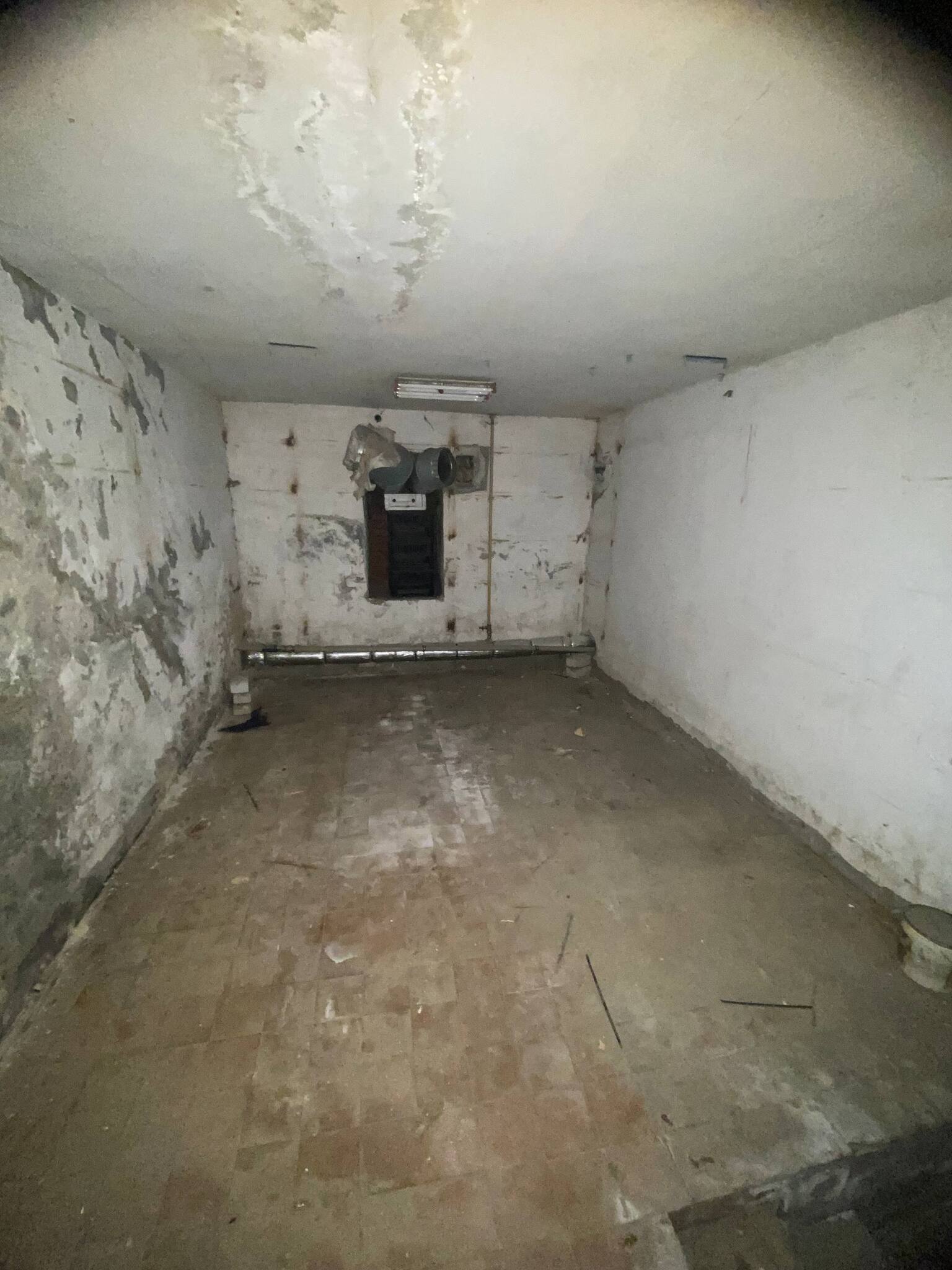 Продажа другого торгового помещения 242 м², Победы ул., 87