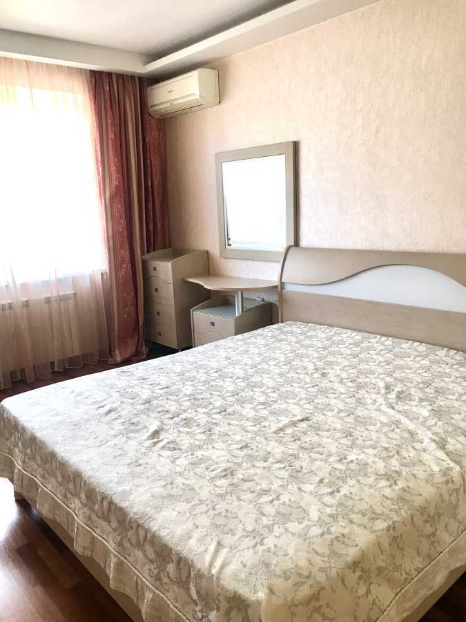 Аренда 2-комнатной квартиры 75 м², Анны Ахматовой ул., 35А