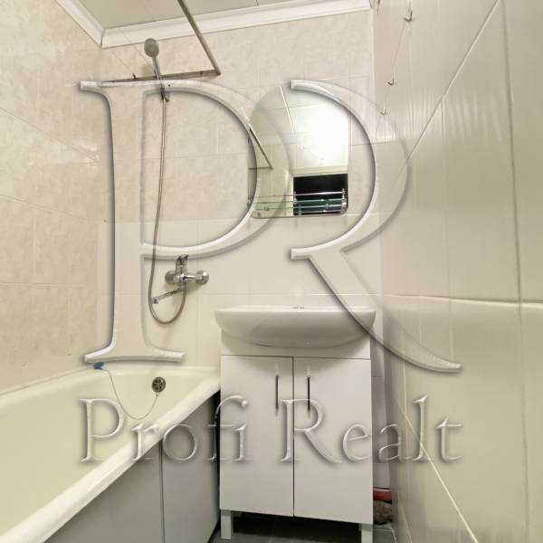 Продаж 2-кімнатної квартири 46 м², Чистяківська вул., 15