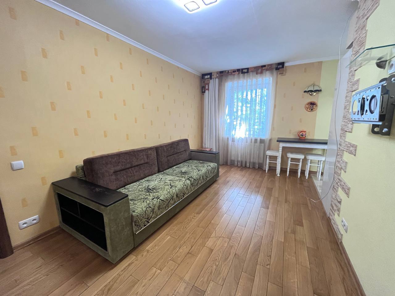 Оренда 2-кімнатної квартири 46 м², Січових Стрільців вул.