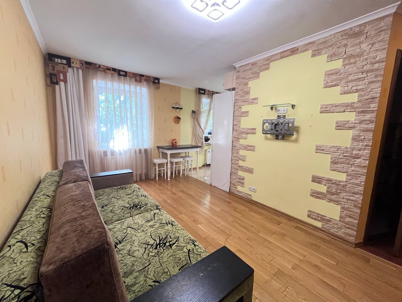 Оренда 2-кімнатної квартири 46 м², Січових Стрільців вул.