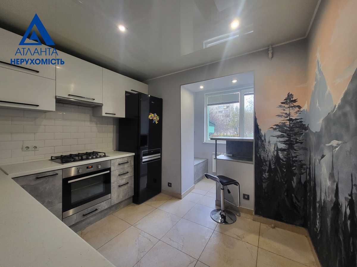 Продаж 3-кімнатної квартири 74 м², Конякіна вул., 21