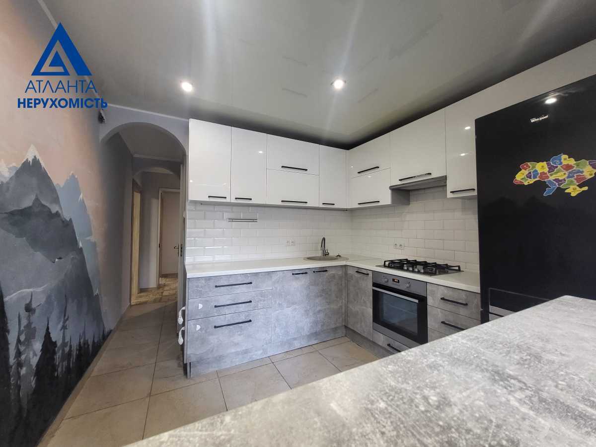 Продаж 3-кімнатної квартири 74 м², Конякіна вул., 21