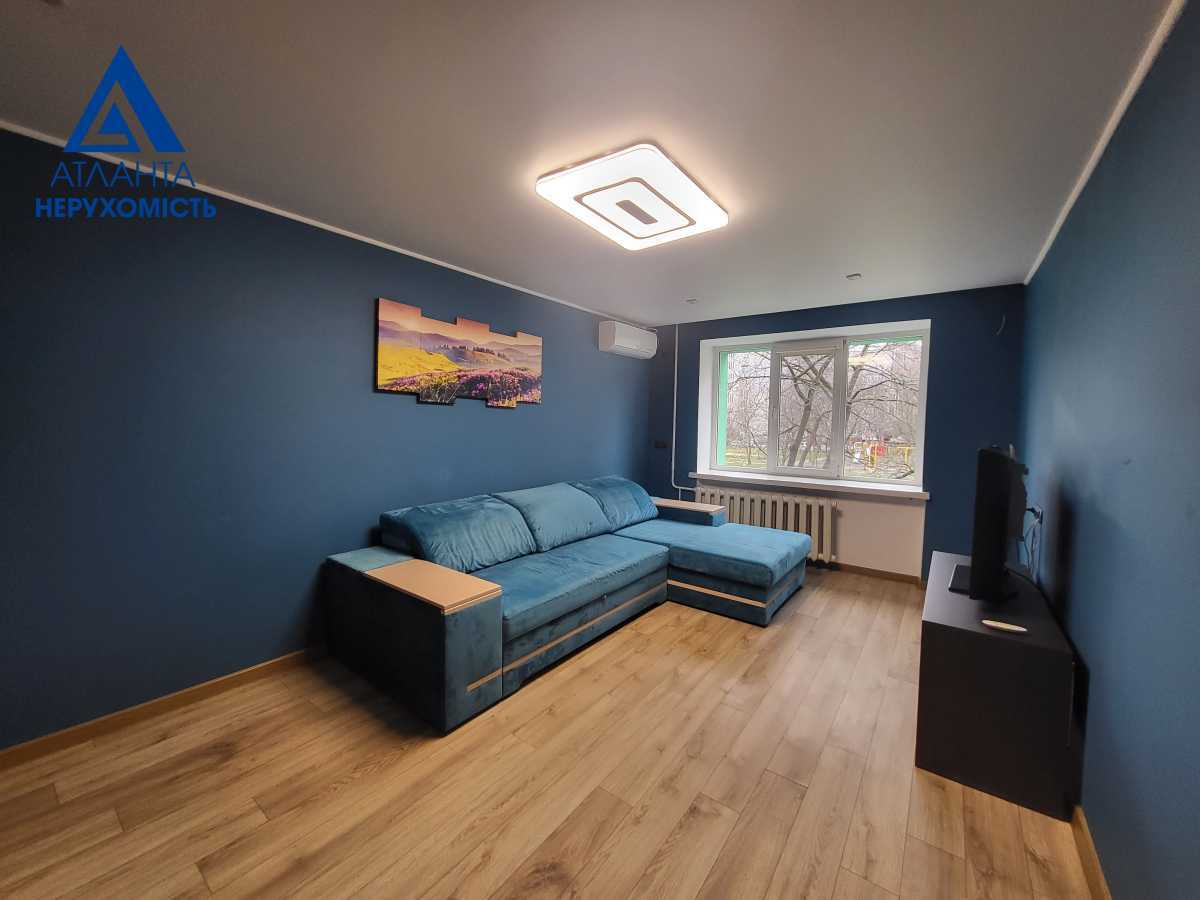 Продаж 3-кімнатної квартири 74 м², Конякіна вул., 21