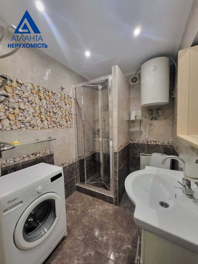 Продаж 3-кімнатної квартири 74 м², Конякіна вул., 21