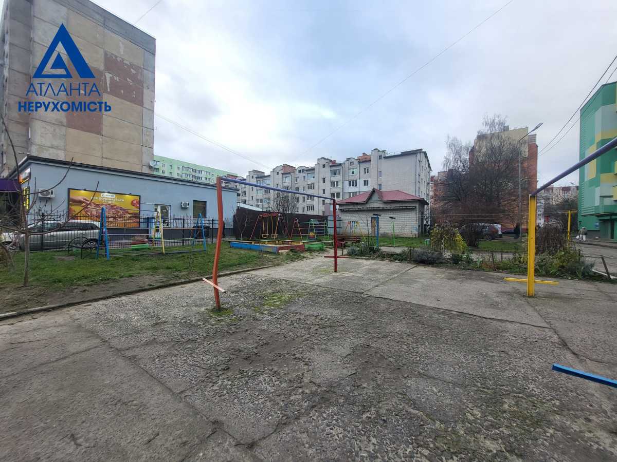 Продаж 3-кімнатної квартири 74 м², Конякіна вул., 21