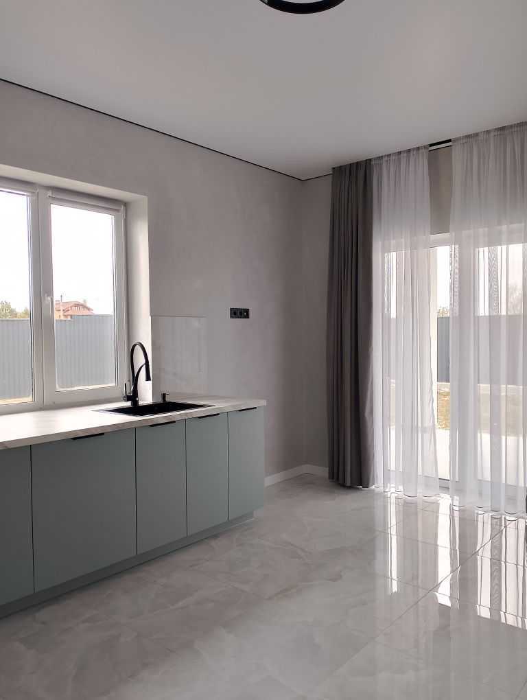 Продажа дома 100 м², Шкільна