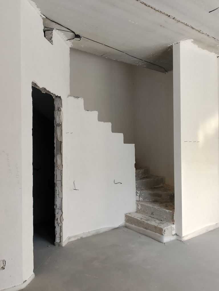 Продаж 1-кімнатної квартири 45 м², Матросова вул.