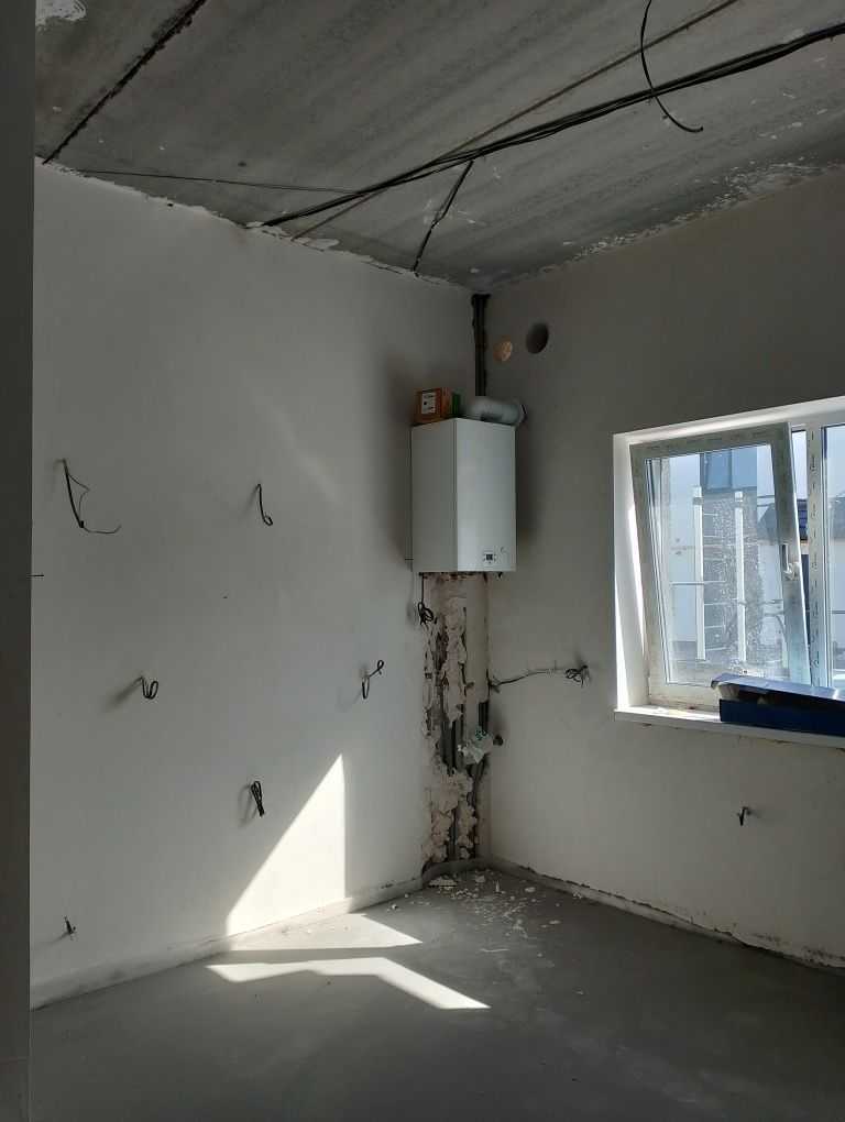 Продаж 1-кімнатної квартири 45 м², Матросова вул.