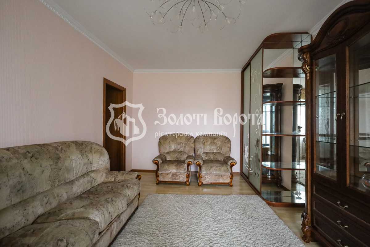 Продаж 2-кімнатної квартири 51 м², Володимира Маяковського просп., 12