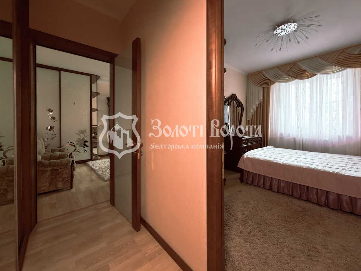 Продаж 2-кімнатної квартири 51 м², Володимира Маяковського просп., 12