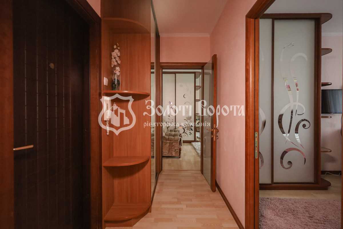 Продаж 2-кімнатної квартири 51 м², Володимира Маяковського просп., 12