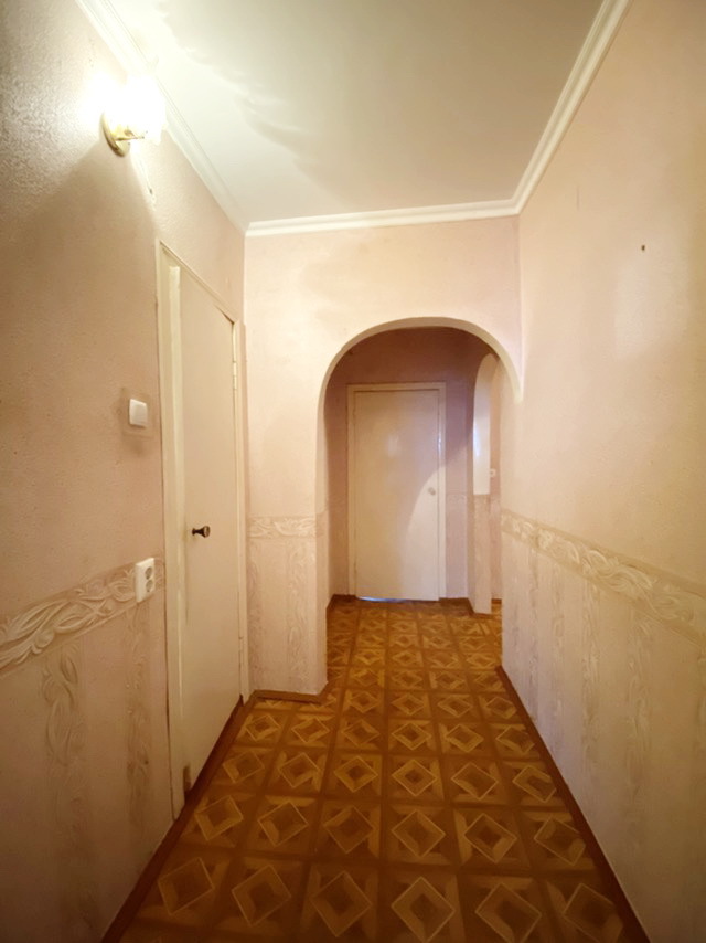 Продажа 3-комнатной квартиры 76 м², Озерная ул.