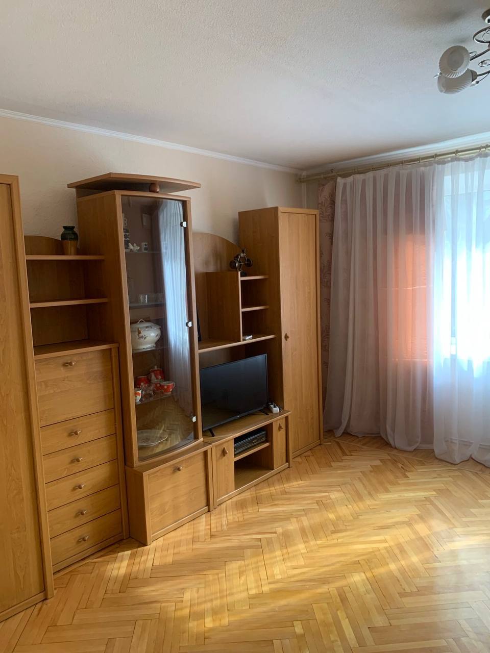 Аренда 2-комнатной квартиры 50 м², Александра Поля просп.