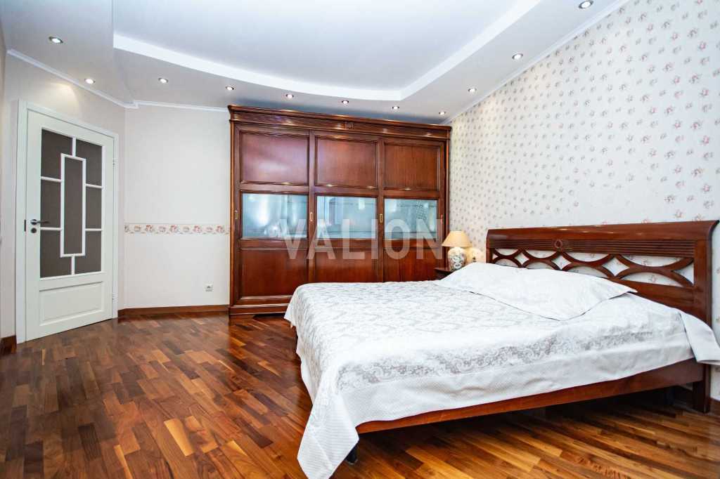Продажа 2-комнатной квартиры 81.8 м², Срибнокильская ул., 1