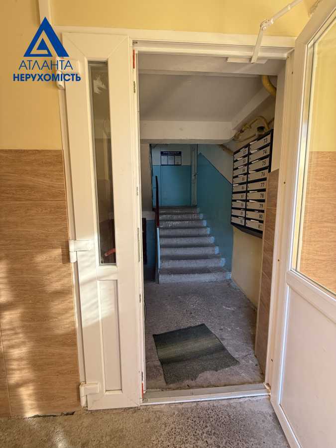 Продаж 3-кімнатної квартири 63.5 м², Кравчука вул., 3