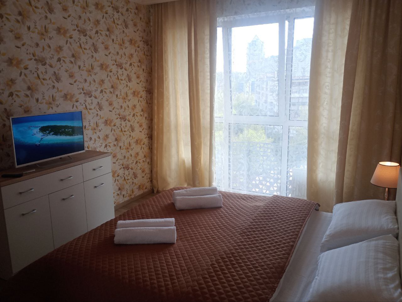 Оренда 2-кімнатної квартири 50 м², Липківського, 16Г