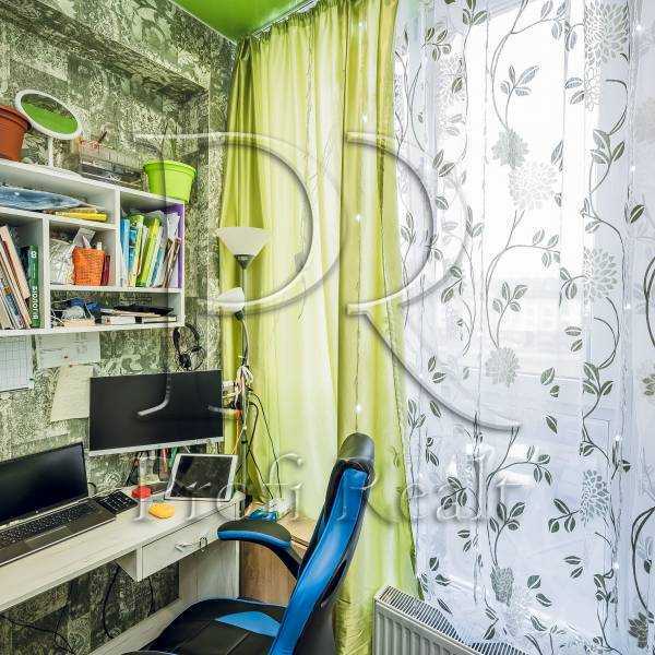 Продаж 1-кімнатної квартири 38 м², Героїв Небесної Сотні просп., 26/8