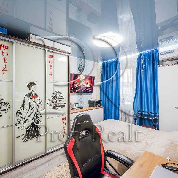 Продаж 1-кімнатної квартири 38 м², Героїв Небесної Сотні просп., 26/8