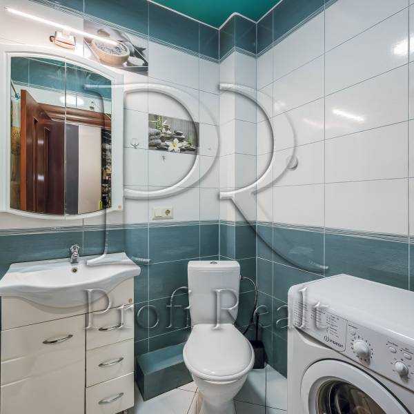 Продаж 1-кімнатної квартири 38 м², Героїв Небесної Сотні просп., 26/8