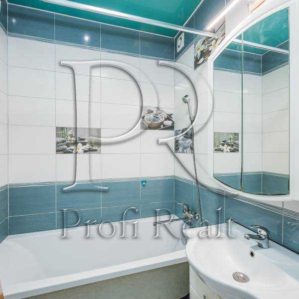 Продаж 1-кімнатної квартири 38 м², Героїв Небесної Сотні просп., 26/8