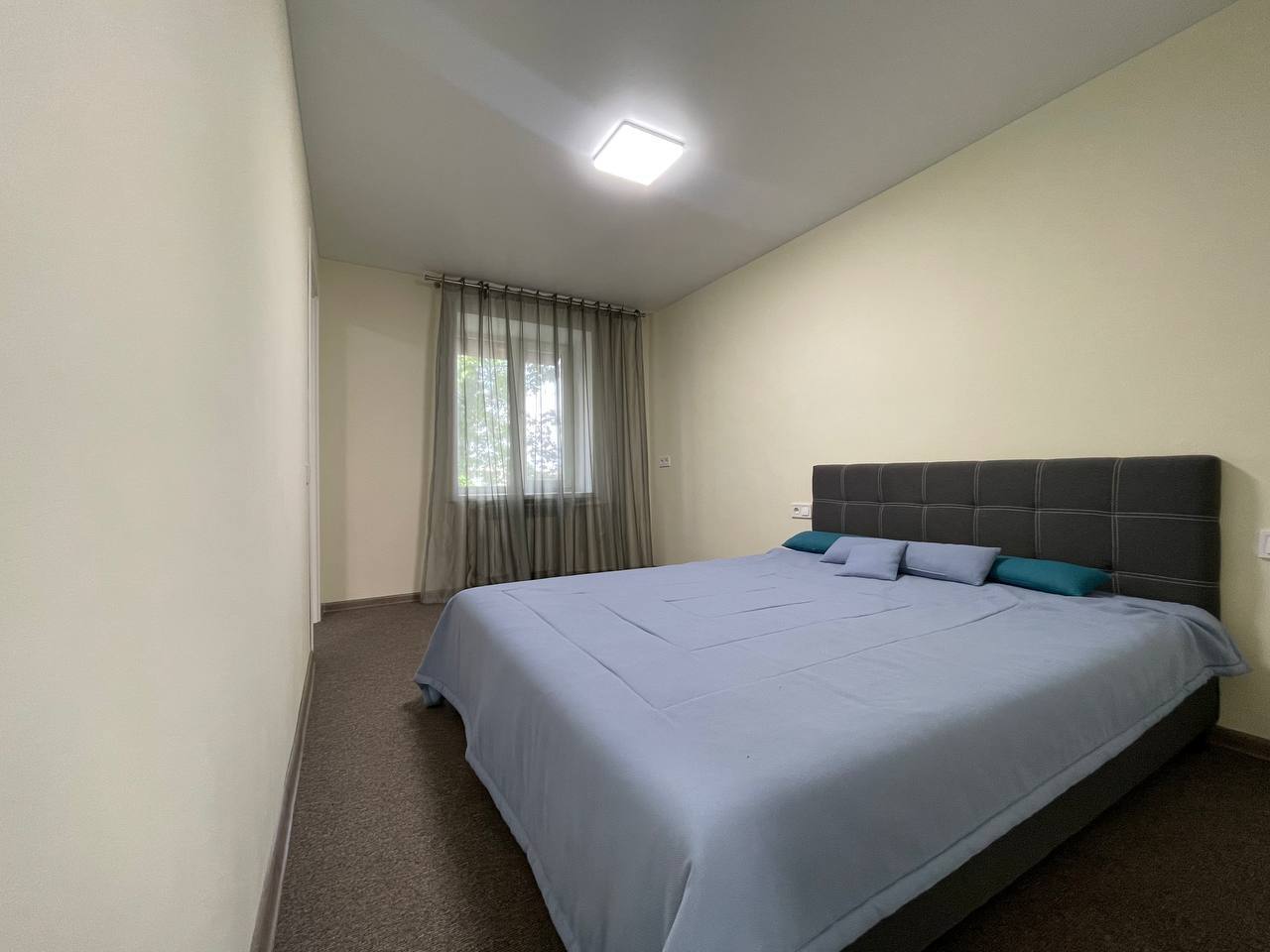 Оренда 2-кімнатної квартири 42 м², Полігонна вул.