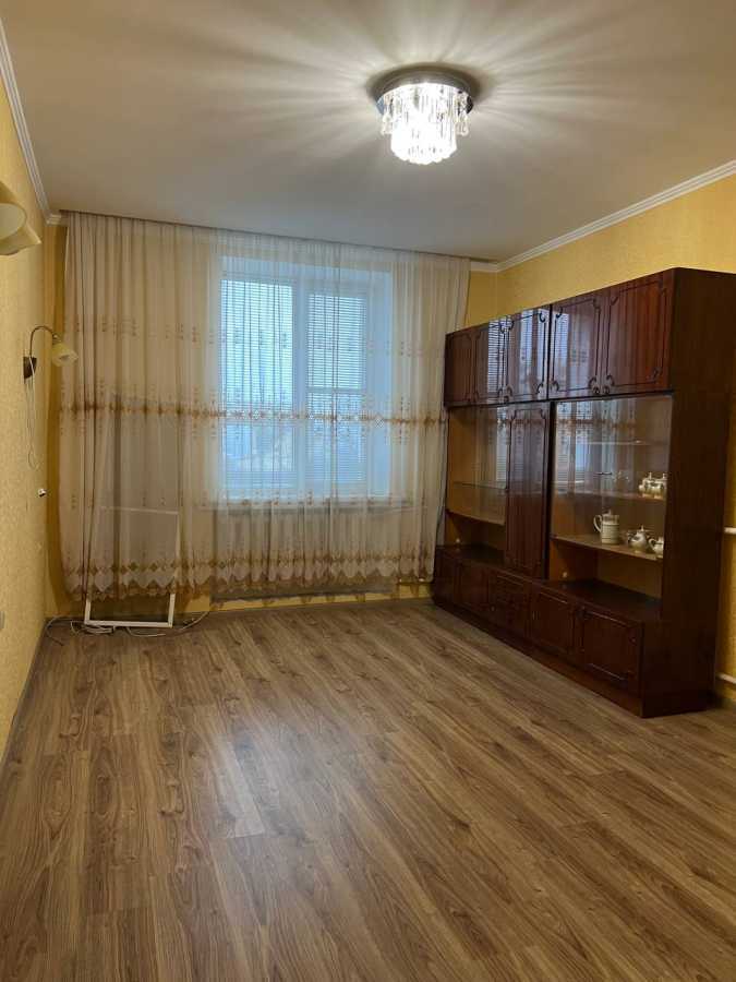 Продаж 2-кімнатної квартири 46.8 м², Сонячна вул.