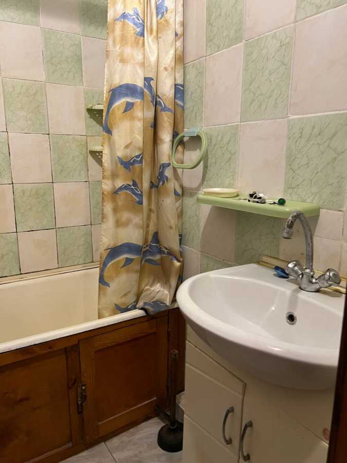 Продаж 2-кімнатної квартири 46.8 м², Сонячна вул.