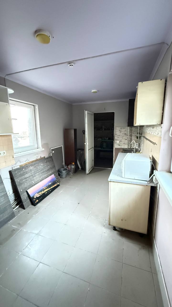 Продаж шоуруму 107 м², Фабрична вул., 2А