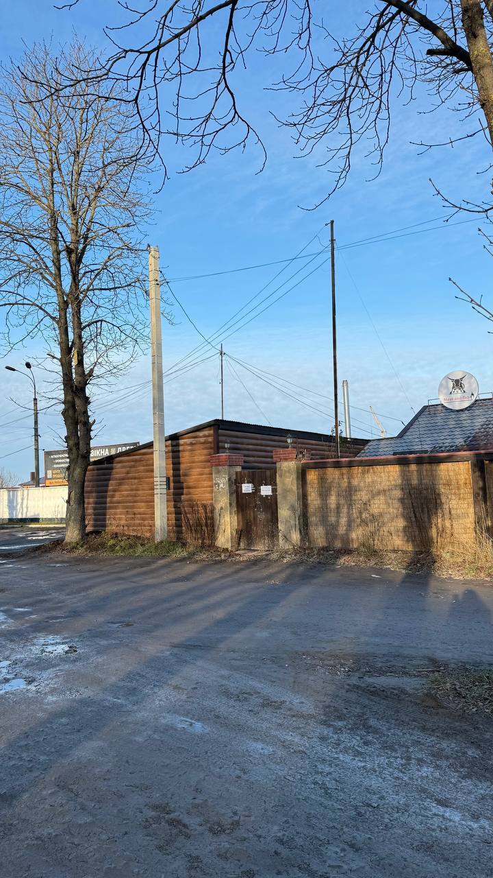 Продаж шоуруму 107 м², Фабрична вул., 2А