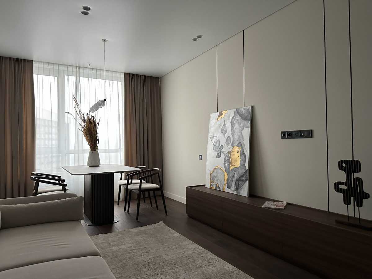 Продажа 2-комнатной квартиры 84 м², Днепровская наб., 15Ж